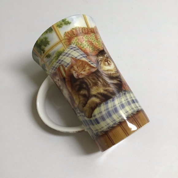 Cats Coffee Mug Porcelain Sleepy Kittens Tea Cup 5 1/2” Tall Designer Cha Cult - Picture 14 of 15